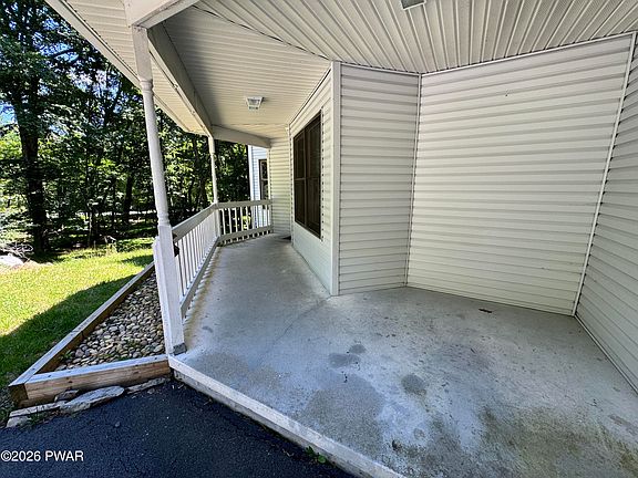 2nd image of 112 N Ridge Dr