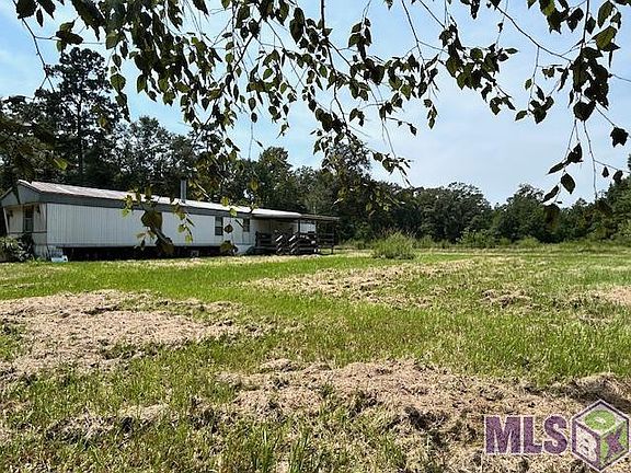 3rd image of 23711 Collins Rd