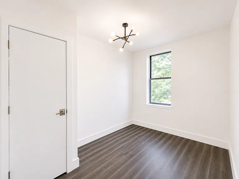 418 Rogers Ave #2 — Photo 7
