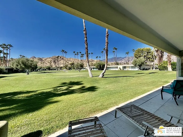 197 Desert Lakes Dr — Photo 46