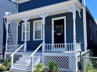 670 Thames St, Newport, RI 02840