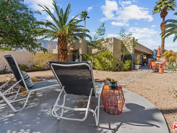 3060 E Sunflower Cir, Palm Springs, CA 92262