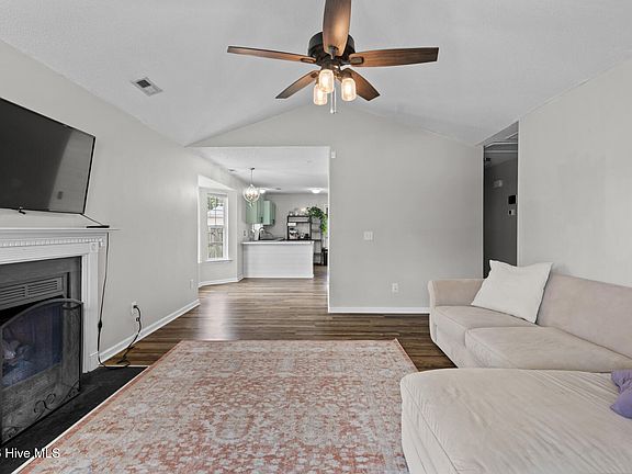 5th image of 506 Mattocks Avenue
