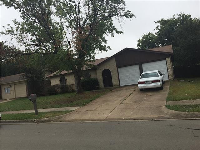 1st image of 726 Waverly Dr