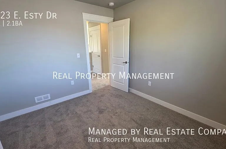 1223 E Esty Dr — Photo 23