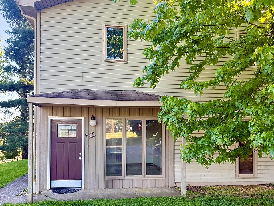 138 Valley View Dr #23