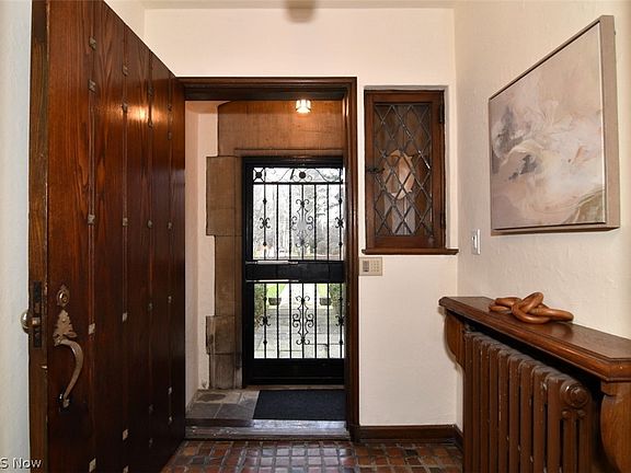 3rd image of 14422 Shaker Blvd
