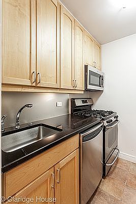 5th image of 201 E 87th St APT 9G