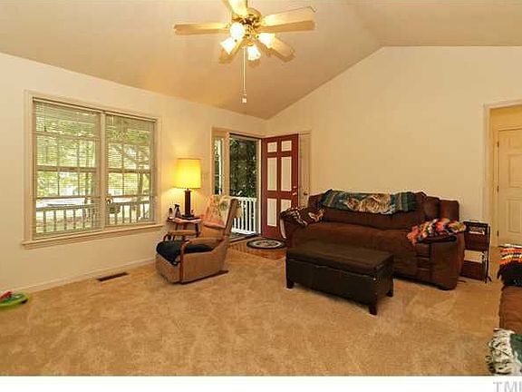 4th image of 684 Southwick Ave