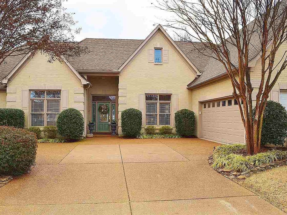 1st image of 8493 Silverwind Dr