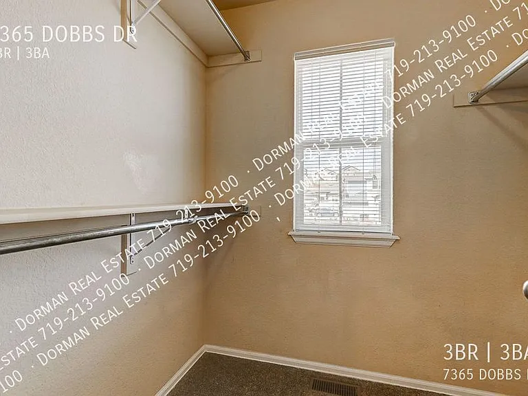 7365 Dobbs Dr — Photo 32