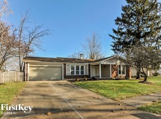 1070 Eaglepass Ct, Chesterfield, MO 63017