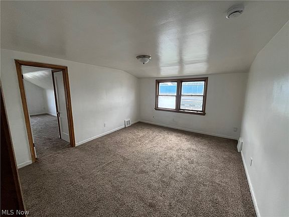 5th image of 3542 W 119th St