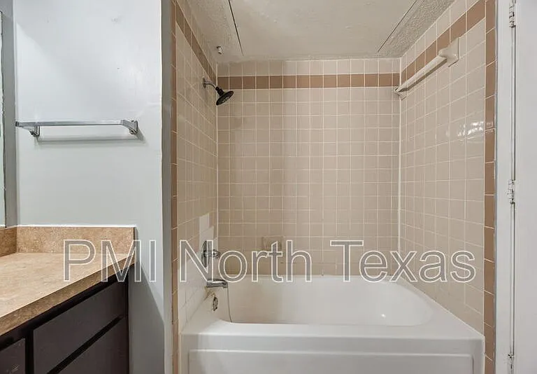 5109 Herrick Ct #C — Photo 17