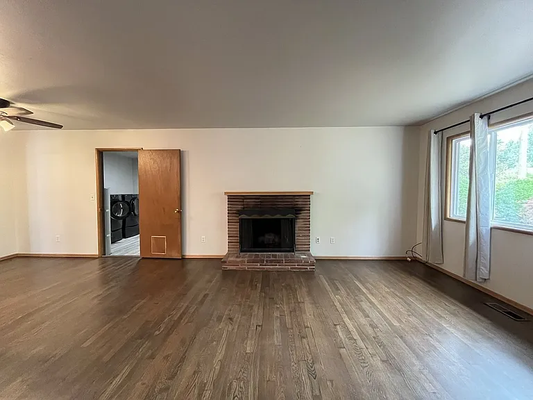 1627 Dodge Way — Photo 15