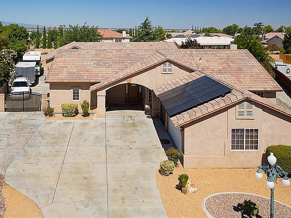 3rd image of 12776 Skyline Ranch Dr