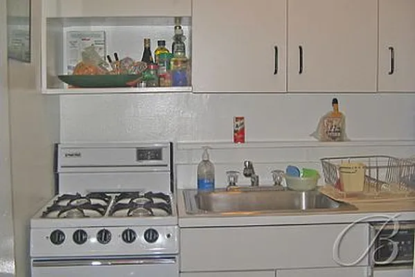 Rented by Bellmarc Realty | media 2