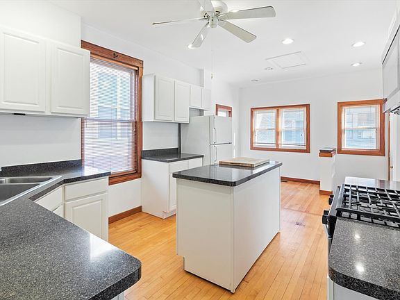 2nd image of 1831 W Newport Ave #2