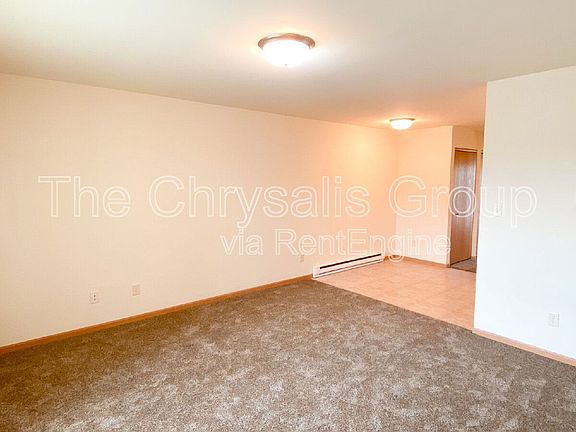 3rd image of 1100 Carrie Ln