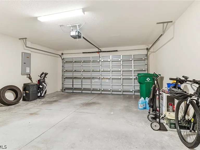 7024 Hero Cir — Photo 30