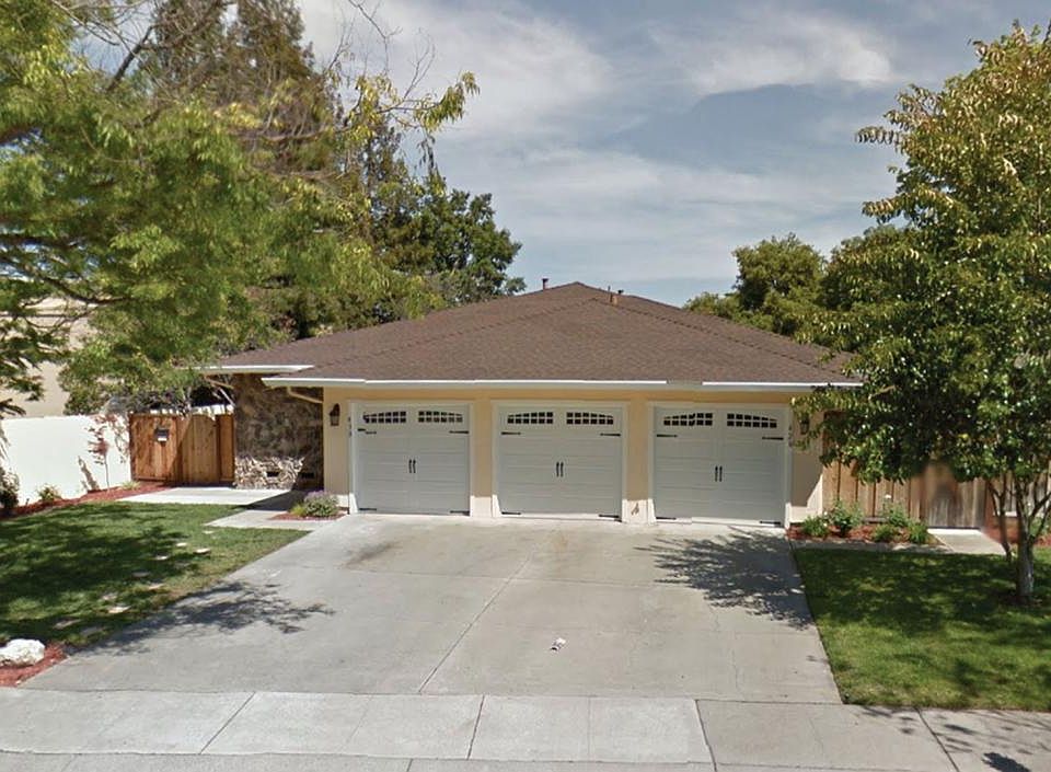 1st image of 430 Pinehurst Ave