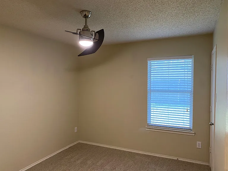 9909 Carter Dr — Photo 24