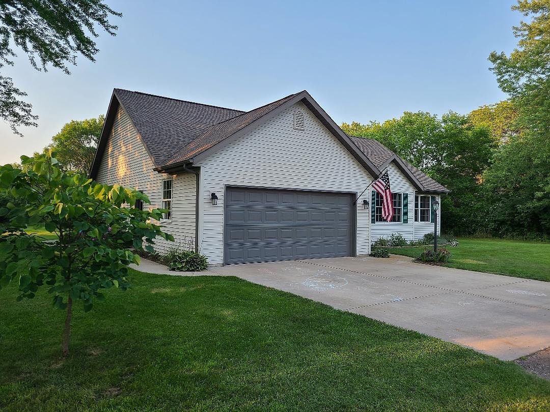 2977 Pipestone Rd, Benton Harbor, MI 49022 Zillow