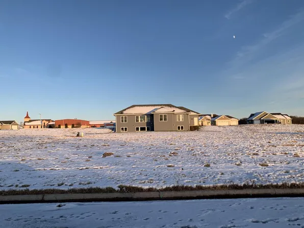 1507 WOODCREST STREET #Lt31, Howards Grove, WI 53083