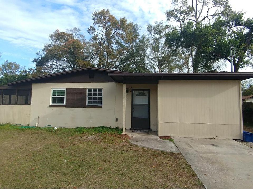 1st image of 410 Clermont Dr W