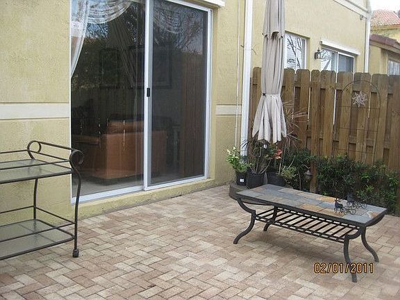 5th image of 10833 NW 81st Ln