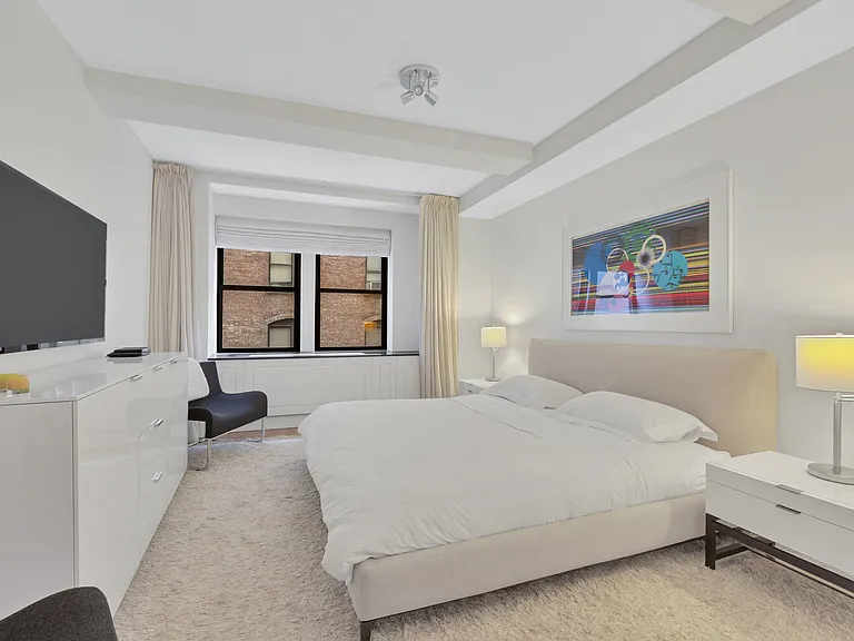 110 Central Park S #8B — Photo 15