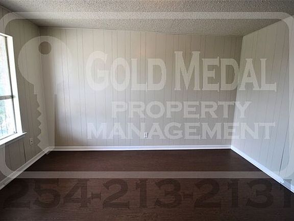 4th image of 810 Pecan Cir