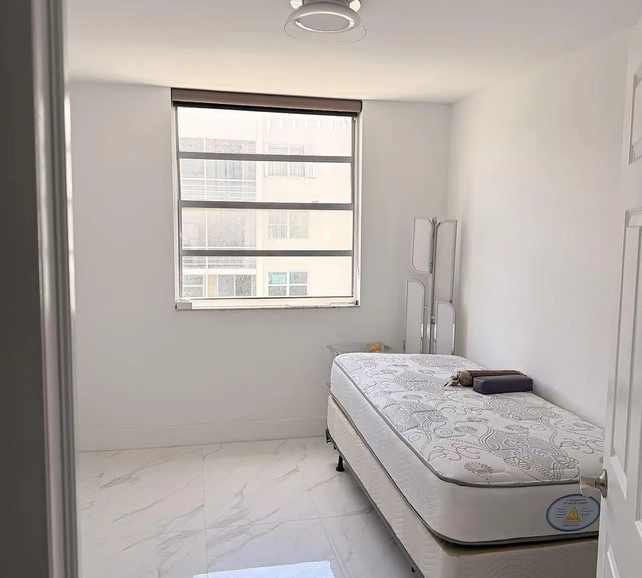 2 bed, 1.0 bath, 880 sqft, $2,000 — Photo 3