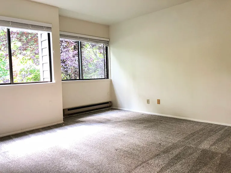 1256 Bellevue Way NE #2 — Photo 10