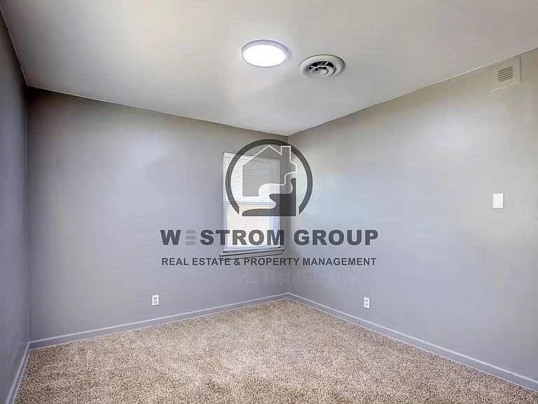 1308 Marshalldale Dr — Photo 21