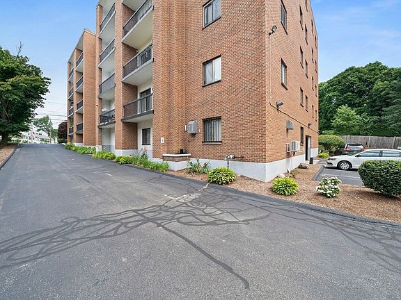 2nd image of 245 Sea St Unit 25