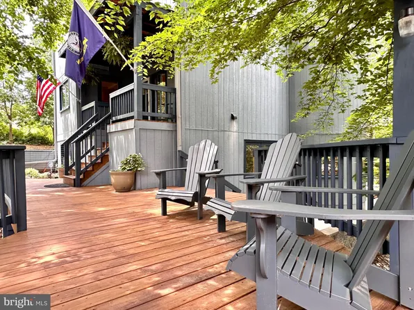 4416 Upland Dr, Alexandria, VA 22310