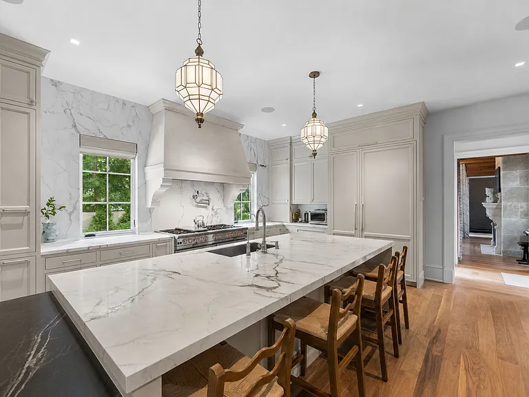 548 Sylvan Pl W — Photo 14