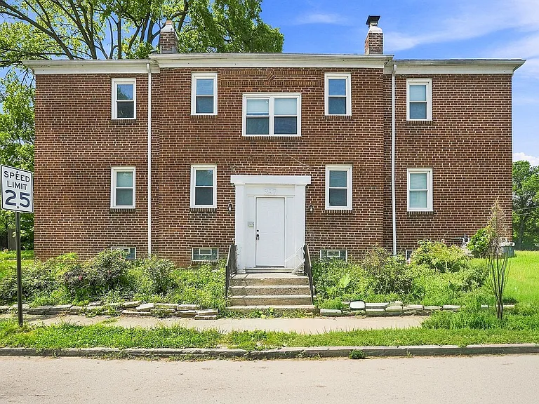 397 Catherine St — Photo 11