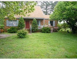 2nd image of 1652 Old Buckroe Rd