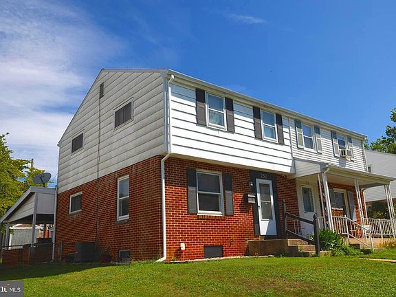 2nd image of 757 Emerald Dr