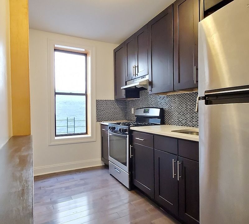 1st image of 251 Clifton Pl APT 10