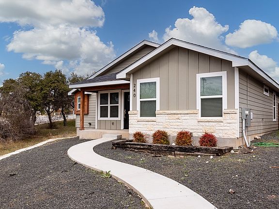 3rd image of 240 Pin Oak Way