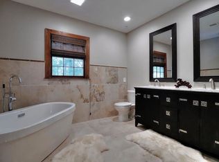 5225 Fox Hill Dr, Norcross, GA 30092