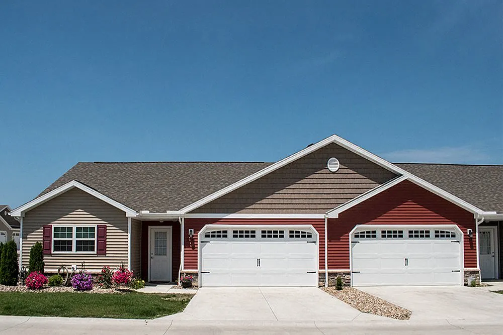 Redwood North Ridgeville Meadow Lakes Blvd — Photo 2