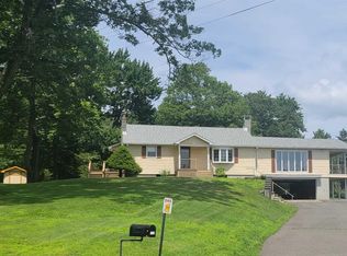 245 Snyderville Rd, Elizaville, NY 12523