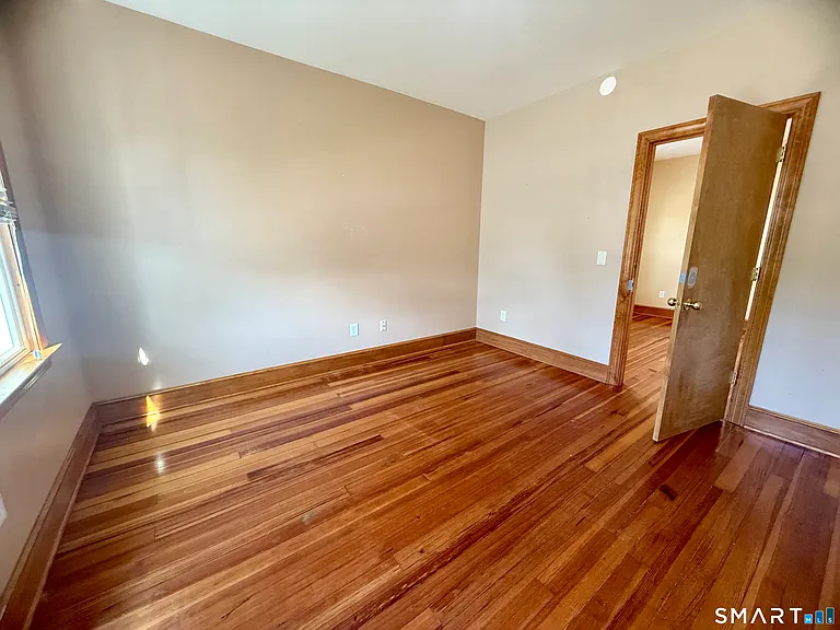 112 Belden St #1W — Photo 9