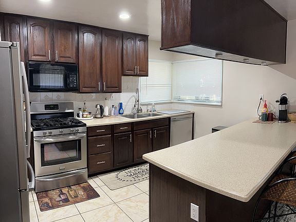 2nd image of 3775 Citrus St