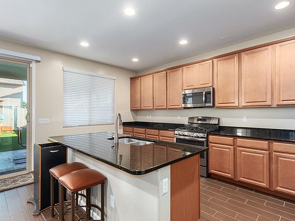 5th image of 3943 E Sourwood Dr