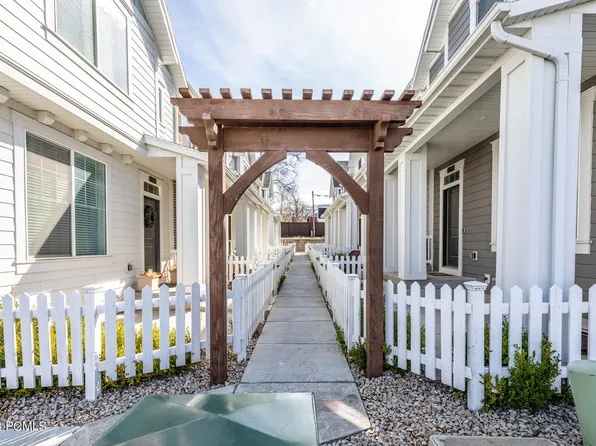 296 E Kirsten Ln, North Salt Lake, UT 84054